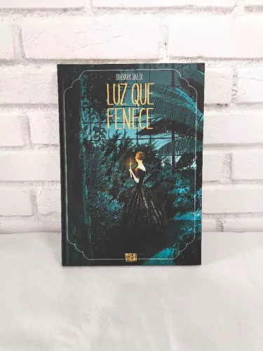Luz que Fenece Hq Livro Pipoca & Nanquim capa dura