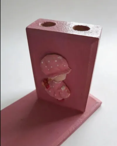 Porta caneta/ lápis rosa da menininha