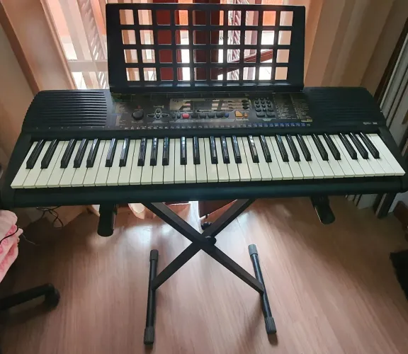 ? Teclado Yamaha PSR-E403 + Suporte