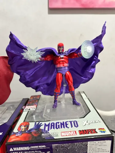 2 Magneto mafex original Xman 97