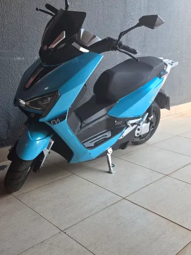 Moto Elétrica Voltz EV1 3000