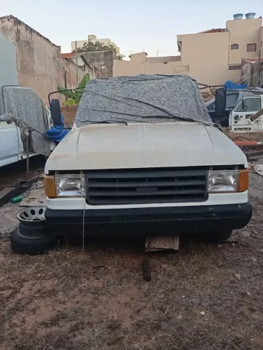 Ford F-4000 3.9 Turbo Intercooler Diesel 2P Manual 1996