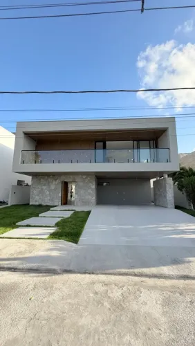 Casa Nova no Condominio Granville 4 suites