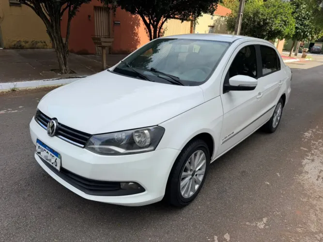 Volkswagen Voyage Comfortline 1.0 T.flex 8V 4P 2016