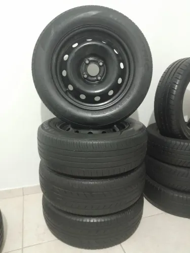 Rodas aro 15 com pneus