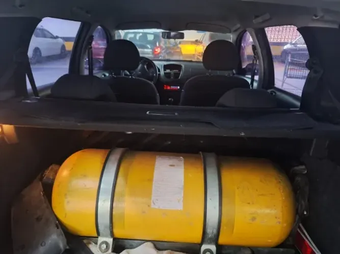 Peugeot 207 SW XR 1.4 Flex 8V 5P 2009