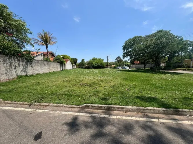 Terreno à venda no Chácaras Camanducaia, em Holambra/SP, com 1.141 m² e excelente potencia