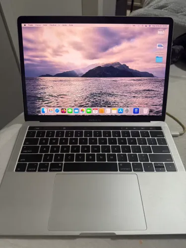 MacBook Air com touchbar