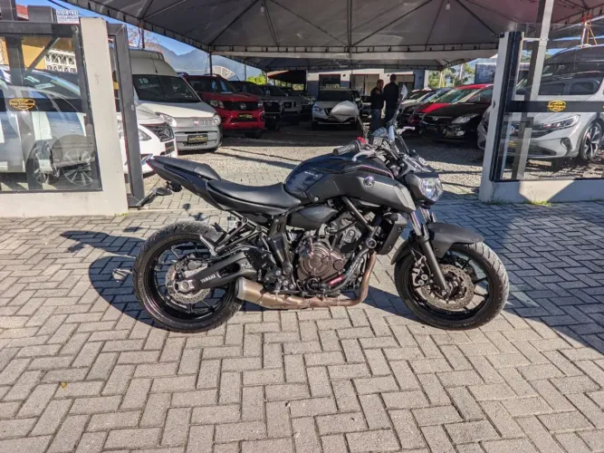 MT-07/MT-07 ABS 689cc