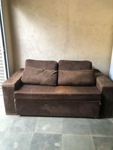 Sofá-cama retrátil 2 lugares marrom