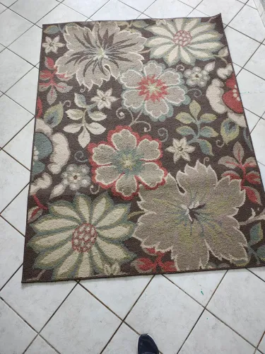 Tapete grande floral - 1,48 x 1,98 m - Muito bem conservado