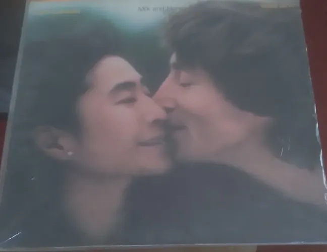 LP vinil John Lennon Milk and Honey