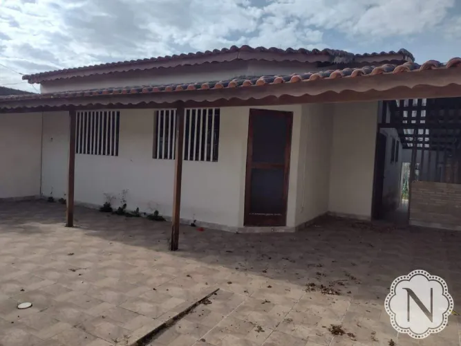Casa à venda com 3 quartos no bairro Gaivota (Praia)
