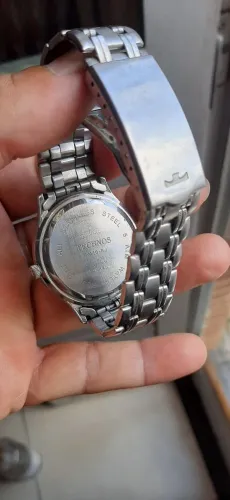 Relógios Tecnos Original usado Precisa colocar Baterias.