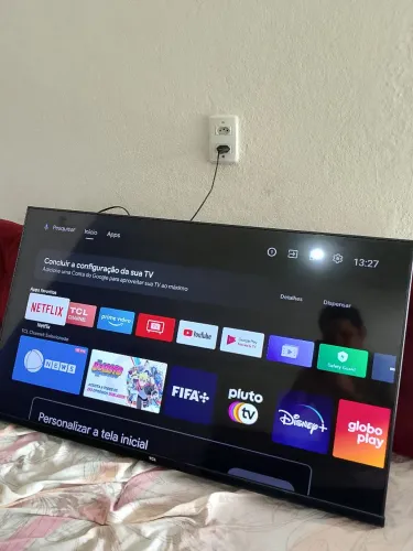 Tv Smart TCL - Nova toda perfeita. 4K - 43 polegadas.