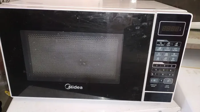 Vendo microondas ideia 220 volts 20 litros