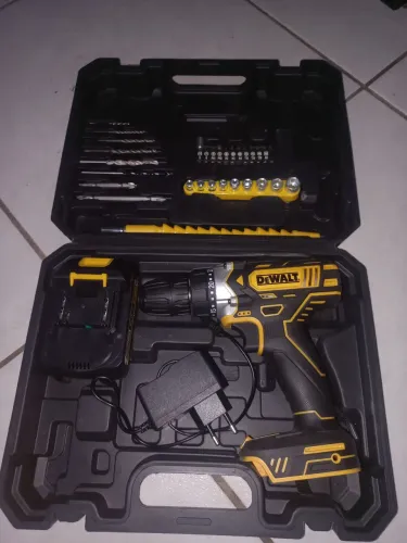 Vendo furadeira dewalt 20v max