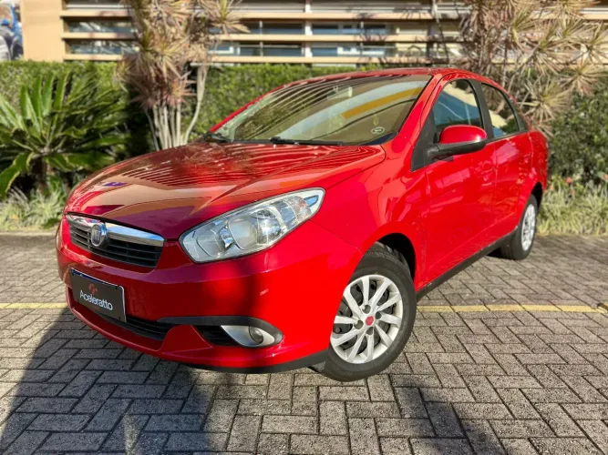 Fiat Grand Siena Attrac. 1.4 EVO F.flex 8V 2013