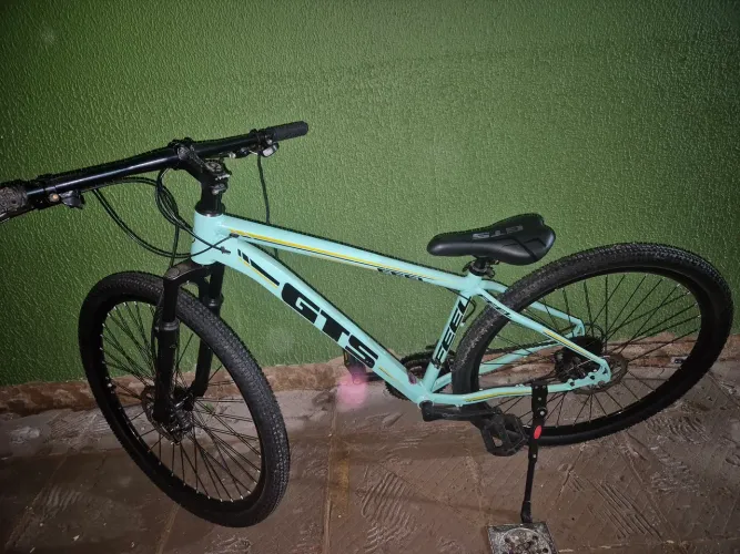 Vende bicicleta GTS