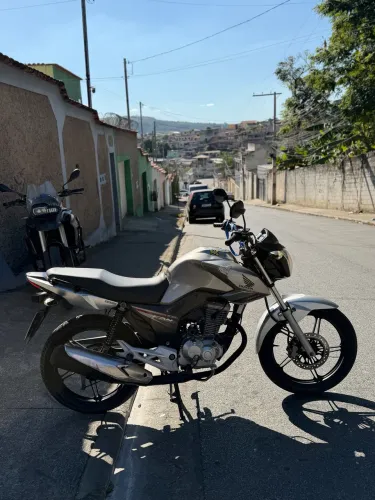 Fan 160 Doc26 - Pneus Bons - Abaixo da Fipe - Muito Conservada