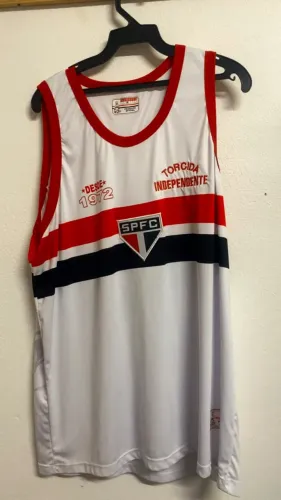 Camisa independente