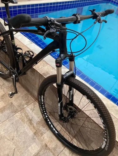 BICICLETA LOTUS HANK ARO 29 | QUADRO 19 | SHIMANO XT/SLX | 1X11