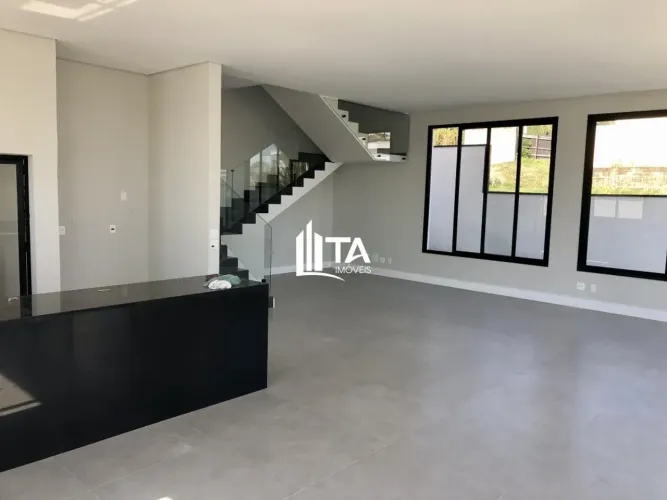 Casa de Condomínio à venda ou locação, 342m²com 4 Suítes - Parque das Quaresmeiras, Alphav