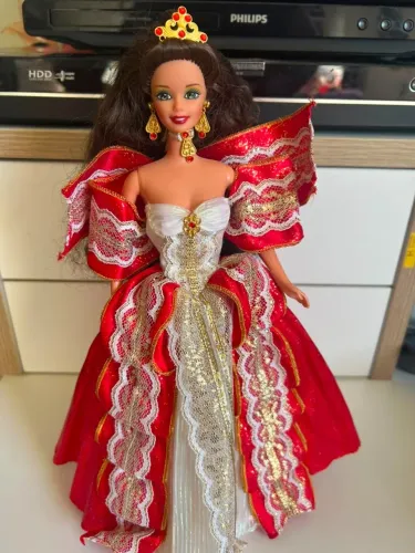 Barbie Holliday Morena