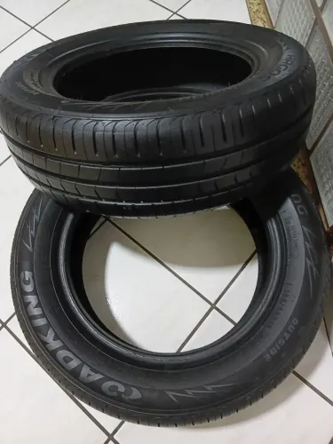 2 pneus Aro 15 NOVOS
