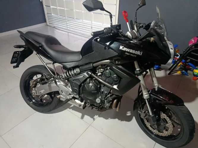 Vendo Kawasaki versys 650, super conservada