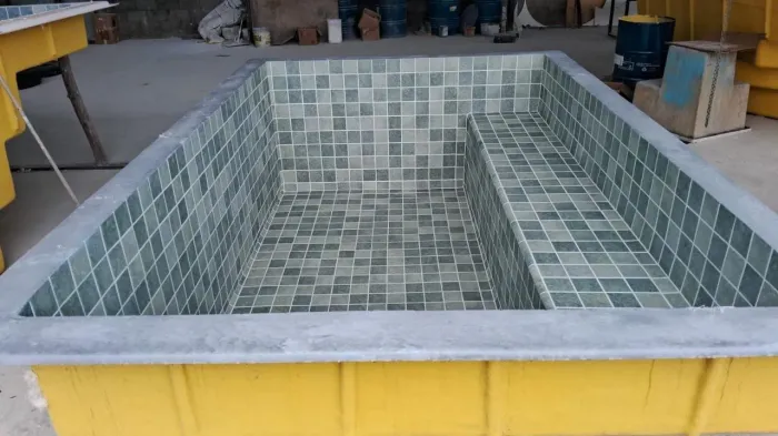 Piscina pastilhada