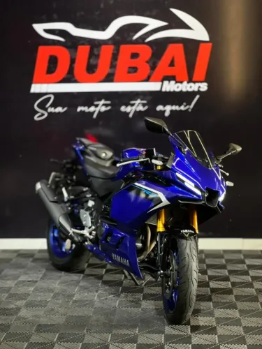 YAMAHA R3 CONECTED 2026