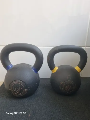 Kettlebells de 16 Kg e 20 Kg