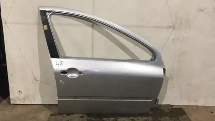 Porta D/d Peugeot 307 2012 C/ Detalhes Direito Prateado