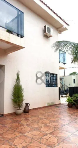 Casa com 3 dormitórios à venda, 170 m² por R$ 650.000,00 - Califórnia - Londrina/PR
