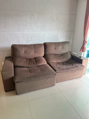 Sofá retrátil marrom 2,50m
