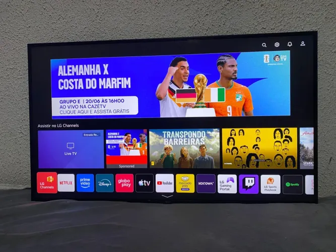 Tv smart 50PL 4 meses de uso com nota fiscal na garantia. 
