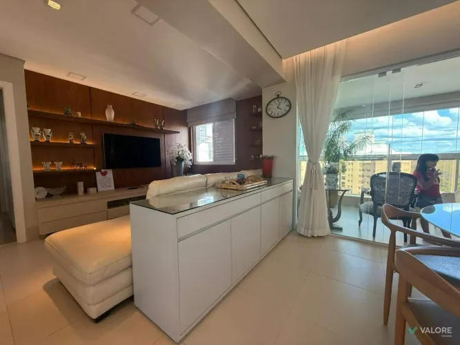 Apartamento 3 suítes com 3 vagas, mobiliado, Vila da Serra Nova Lima