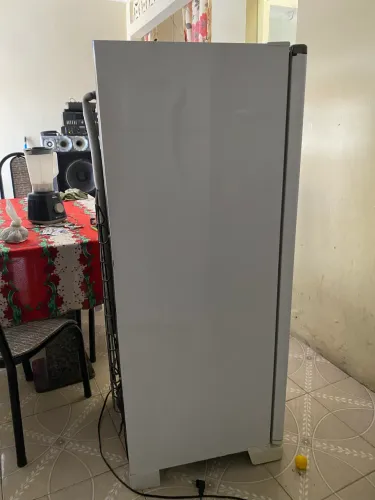 geladeira em otimo estado . vendo por 1000 Reais