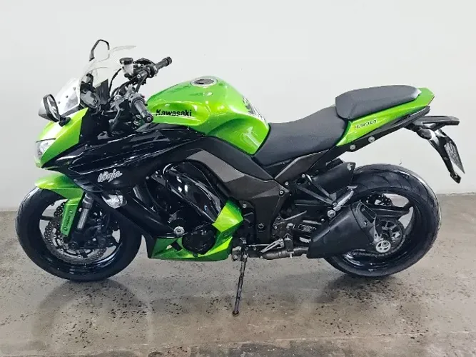 Kawasaki Ninjka 1000 ABS - 2012 (Baixa KM, 43 MI) Troca e Financia