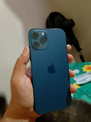 iPhone 12 Pro Max 256gb bem conservado