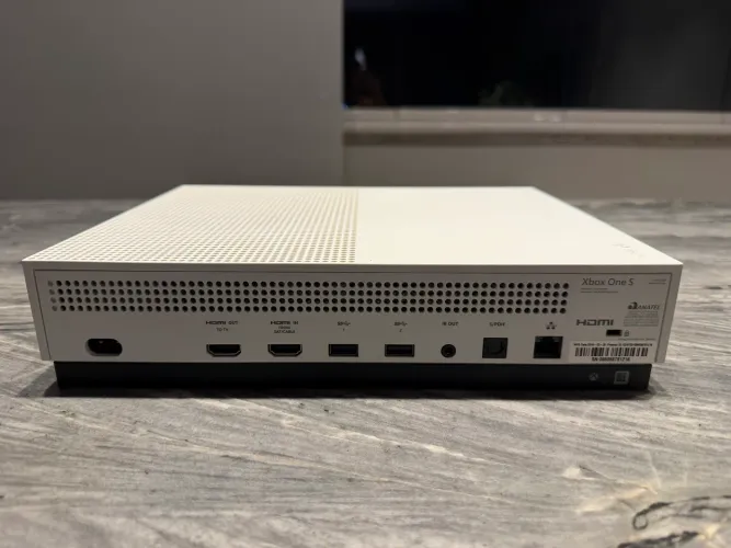 XBOX ONE S