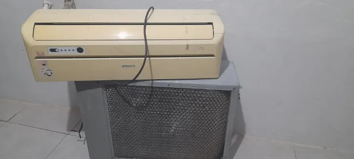 AR-CONDICIONADO 9000 BTU'S