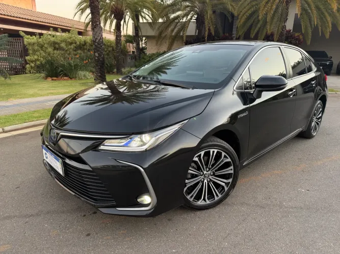 Toyota Corolla Altis Prem. Hybrid 1.8 Flex AUT 2023