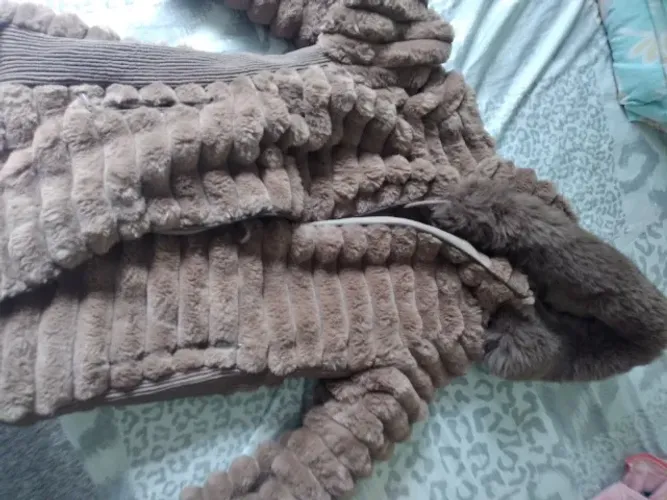 Casaco frio não entrego tem que vir retirar.