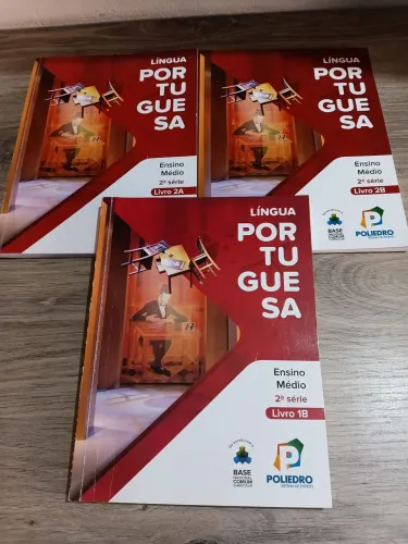 Coleção lumen Poliedro de Portuguesa