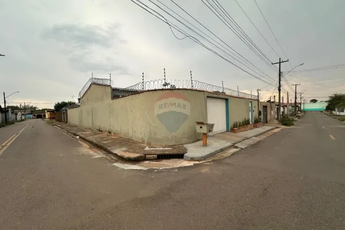 Casa à venda na Zona Sul - Com Piscina!