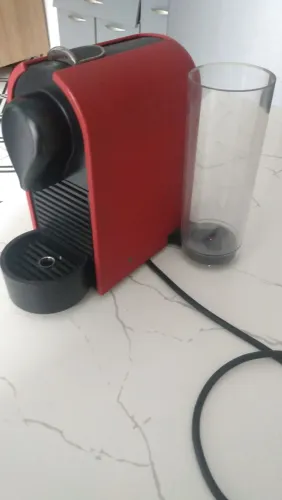 Maquina de café expresso NESPRESSO