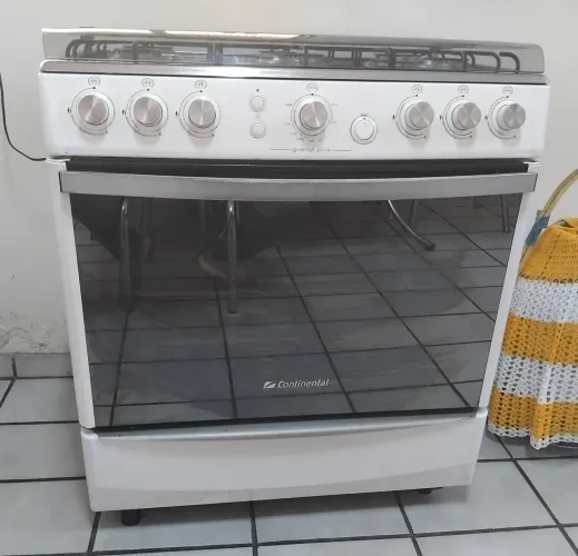 Fogão 6 bocas com Grill Elétrico da Continental! IMPECÁVEL!