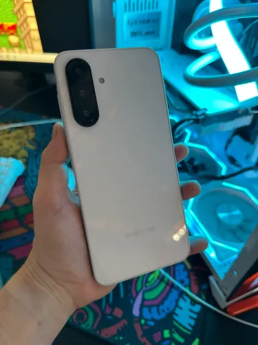 Samsung Galaxy A26 5G 256Gb (tbm troco por placa de vídeo)